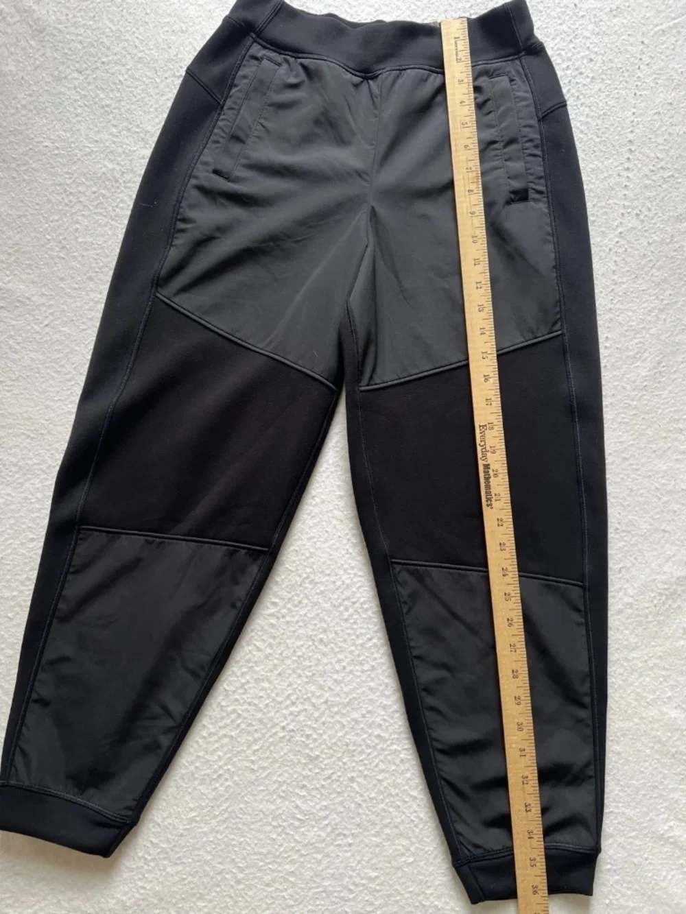 Athleta Pants Women's small S Get Set Hybrid Jogger Black